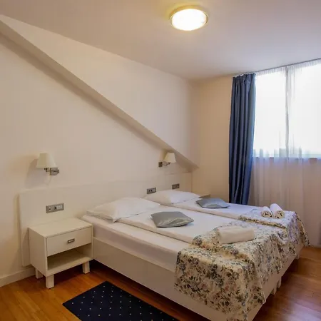 Pleter Hotel