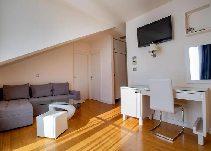 Ξενοδοχείο Pleter Mimice